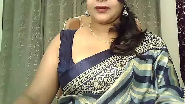 Snapshot of Spandana_Sweety chatting on July 7, 2026, 6:47 am Spandana Sweety online show from July 7, 2026, 6:47 am