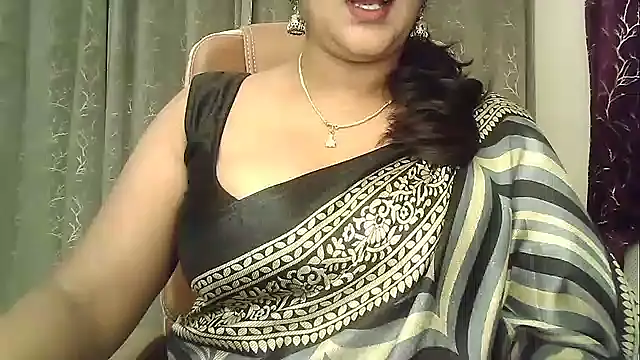 Snapshot of Spandana_Sweety chatting on July 10, 2026, 6:24 am Spandana Sweety online show from July 10, 2026, 6:24 am
