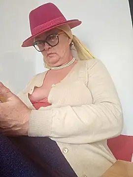 Snapshot of MucMilf59 chatting on November 26, 2025, 12:27 pm MucMilf59 online show from November 26, 2025, 12:27 pm