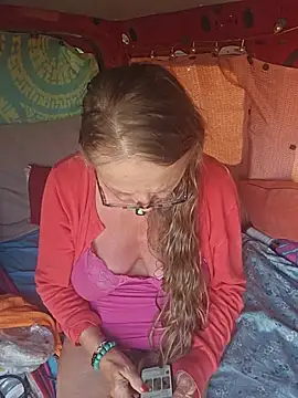 Snapshot of MucMilf59 chatting on July 7, 2026, 7:23 am MucMilf59 online show from July 7, 2026, 7:23 am