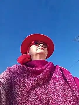 Snapshot of MucMilf59 chatting on November 5, 2025, 9:12 am MucMilf59 online show from November 5, 2025, 9:12 am