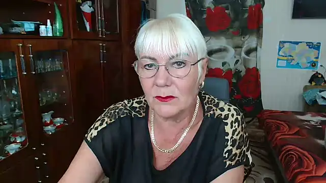JenaCheim online show from August 2, 2026, 6:12 am