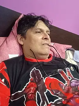 Snapshot of AdultAgency chatting on May 31, 2026, 12:27 am AdultAgency online show from May 31, 2026, 12:27 am