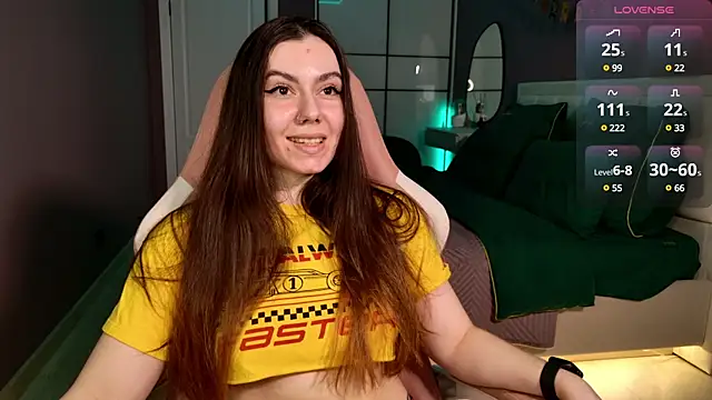 Foxohlove online show from March 12, 2025, 3:18 pm