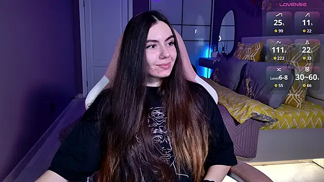 Foxohlove online show from September 30, 2025, 5:08 pm