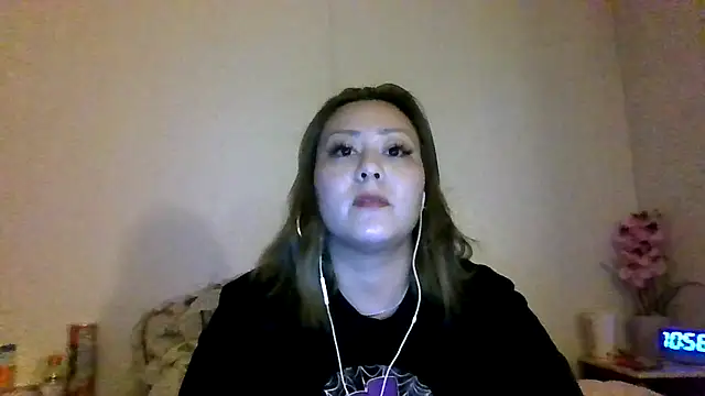 Snapshot of YOUNGFLICKA chatting on November 26, 2025, 4:56 am YOUNGFLICKA online show from November 26, 2025, 4:56 am