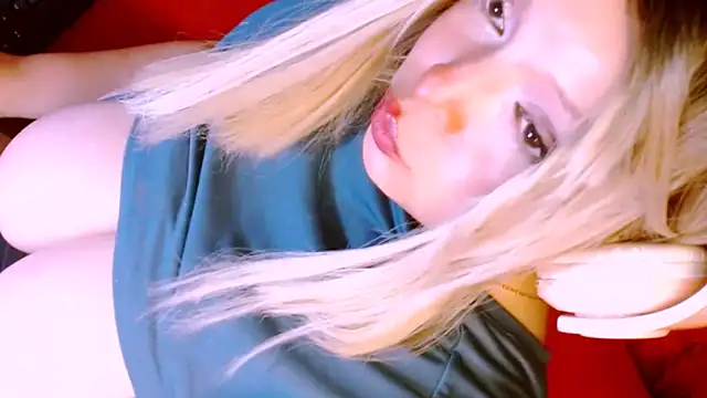 Honey Lucy1 online show from April 20, 2026, 1:30 am