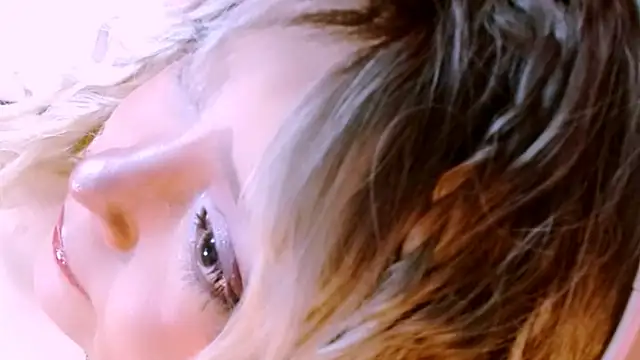 Honey Lucy1 online show from March 6, 2026, 11:44 pm