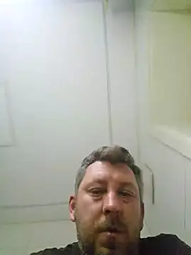 Snapshot of ktmtom247 chatting on October 6, 2025, 2:46 am ktmtom247 online show from October 6, 2025, 2:46 am