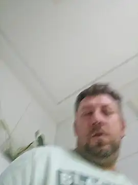 Snapshot of ktmtom247 chatting on December 5, 2025, 4:22 am ktmtom247 online show from December 5, 2025, 4:22 am