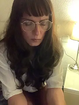 Snapshot of Chic_desire chatting on February 28, 2026, 9:58 pm Chic desire online show from February 28, 2026, 9:58 pm