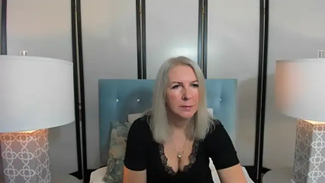 EricaTop online show from November 29, 2025, 6:02 am