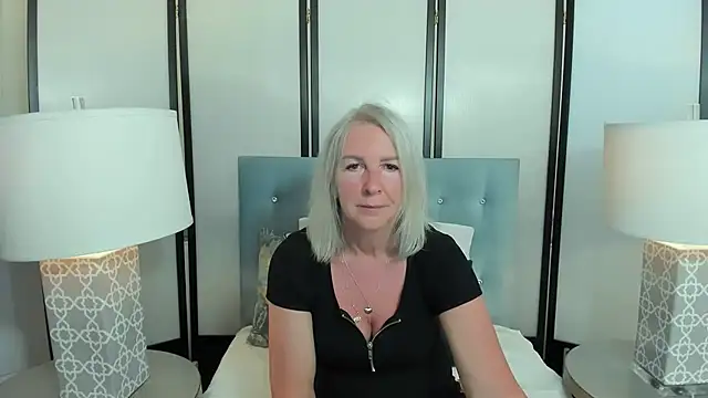 EricaTop online show from May 24, 2026, 4:56 am