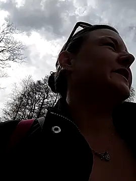 SwedishJennifer online show from May 10, 2026, 12:42 pm