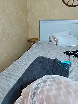 SwedishJennifer online show from October 9, 2025, 2:28 pm