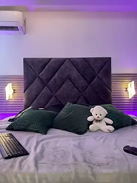 Zafira Alabi online show from April 18, 2026, 6:21 pm