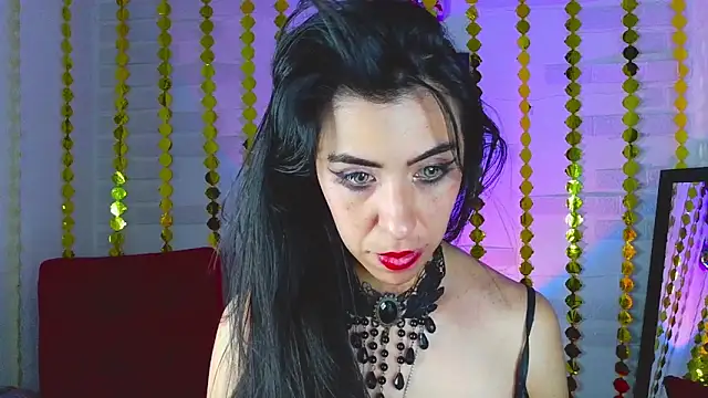 Snapshot of sky_girl1 chatting on March 8, 2025, 6:43 am sky girl1 online show from March 8, 2025, 6:43 am