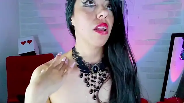 Snapshot of sky_girl1 chatting on March 22, 2025, 12:06 am sky girl1 online show from March 22, 2025, 12:06 am