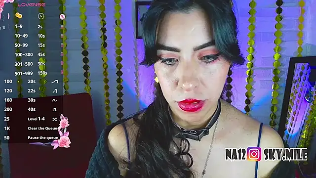 Snapshot of sky_girl1 chatting on March 6, 2025, 2:09 am sky girl1 online show from March 6, 2025, 2:09 am