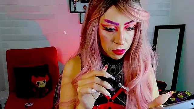 Snapshot of sky_girl1 chatting on October 3, 2025, 2:40 pm sky girl1 online show from October 3, 2025, 2:40 pm