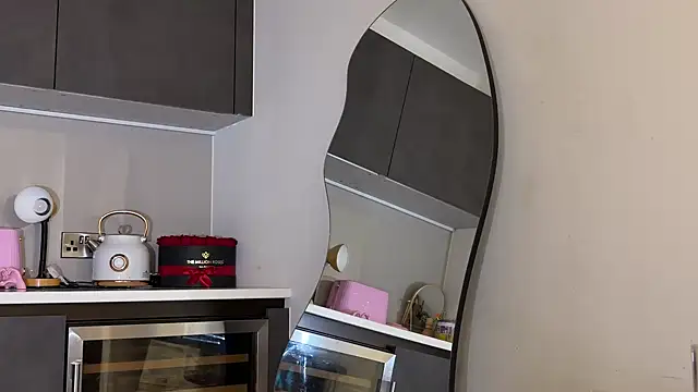 ArabicBarbie online show from October 25, 2025, 9:26 pm