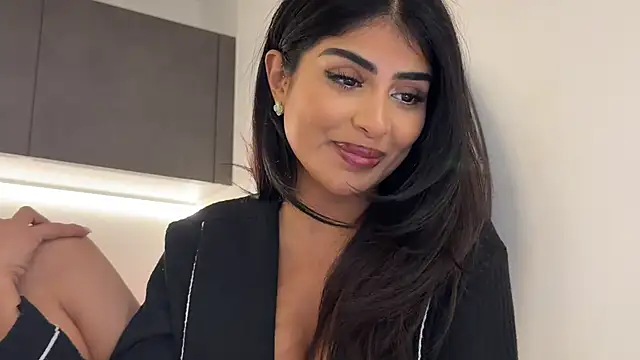 ArabicBarbie online show from October 26, 2025, 9:48 pm