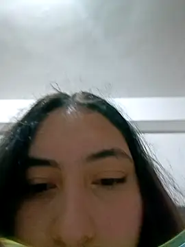 xandra252 online show from April 9, 2026, 7:25 am