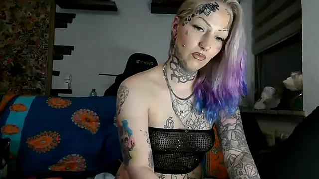 RoxxyInk online show from May 12, 2026, 9:32 pm