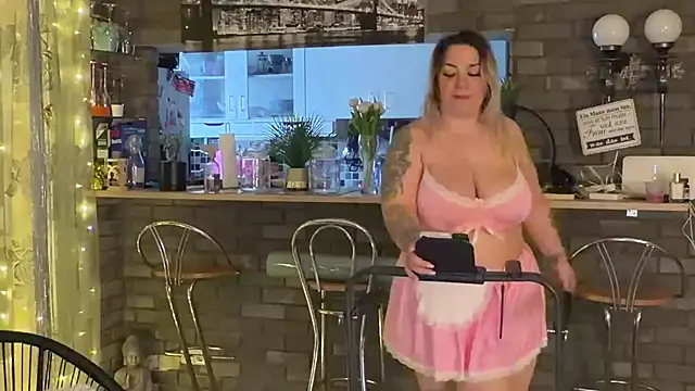 Snapshot of Monageil chatting on February 11, 2026, 7:41 am Monageil online show from February 11, 2026, 7:41 am