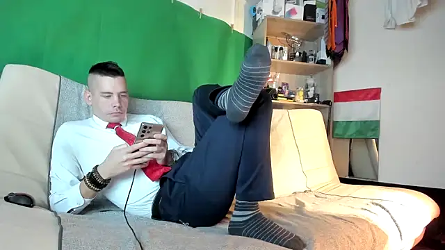 viraglaci18xh online show from November 17, 2025, 5:00 am