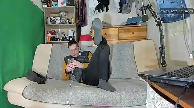 viraglaci18xh online show from February 3, 2025, 4:52 pm