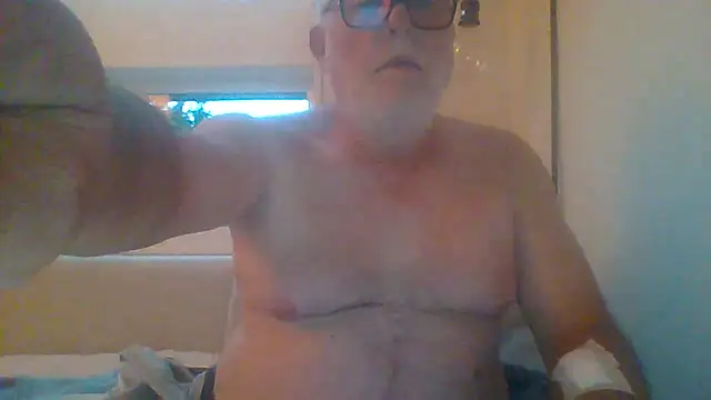 Snapshot of Corref chatting on September 9, 2025, 5:17 am Corref online show from September 9, 2025, 5:17 am