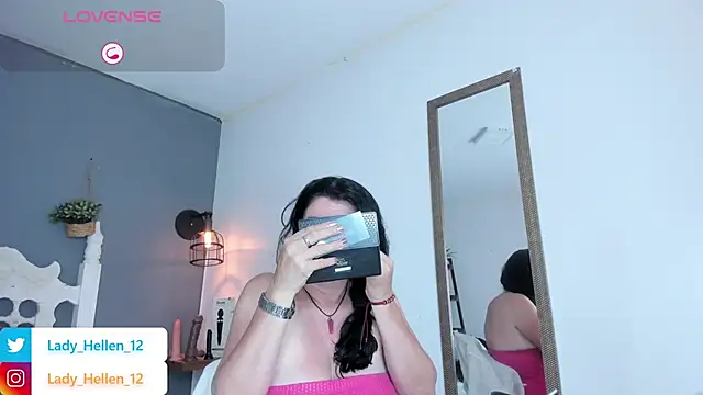 LADY HELLEN online show from September 24, 2025, 7:09 pm