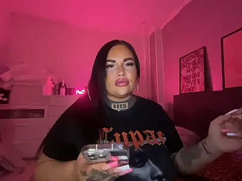  MelinaCurves  online show from February 6, 2025, 1:38 am