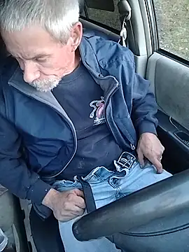 Snapshot of Biknight chatting on November 10, 2025, 10:15 pm Biknight online show from November 10, 2025, 10:15 pm