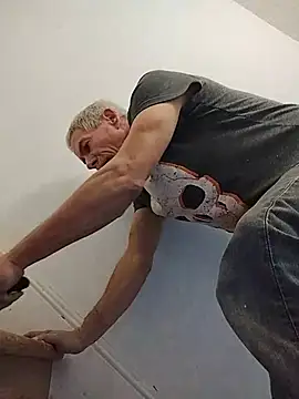 Snapshot of Biknight chatting on February 11, 2026, 5:35 pm Biknight online show from February 11, 2026, 5:35 pm