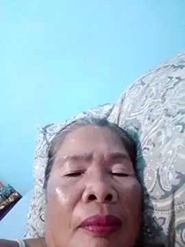 Snapshot of sexylizzy4u chatting on February 15, 2026, 1:10 pm sexylizzy4u online show from February 15, 2026, 1:10 pm