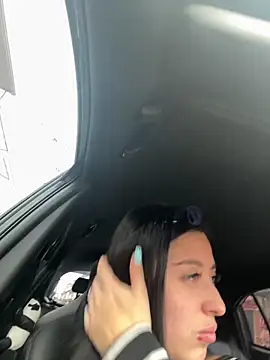 Sofhi corolinne31 online show from September 28, 2025, 7:21 pm