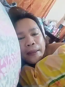 Snapshot of tsfucker_lei chatting on November 4, 2025, 4:22 pm tsfucker lei online show from November 4, 2025, 4:22 pm