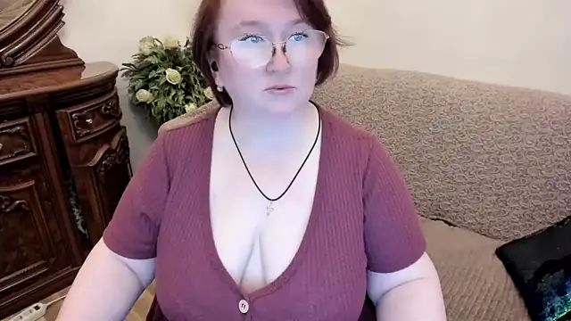 leiamillersonn online show from September 14, 2025, 7:25 pm