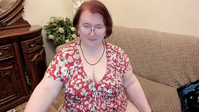 leiamillersonn online show from September 15, 2025, 7:36 pm