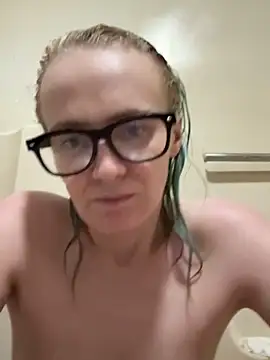 SugarTits199869 online show from February 13, 2026, 1:27 am