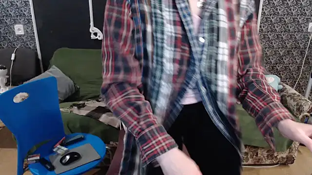 Snapshot of Gr4_soul_ chatting on October 6, 2025, 12:28 pm Gr4 soul online show from October 6, 2025, 12:28 pm