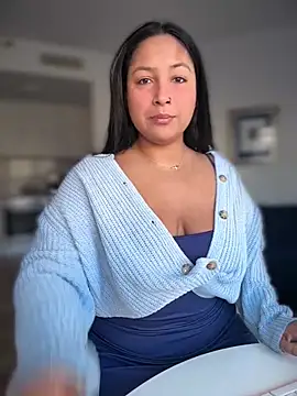 DannaaMeliza online show from November 27, 2025, 9:21 am