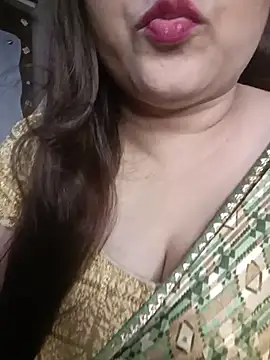 naughtymadam online show from July 15, 2026, 5:36 am