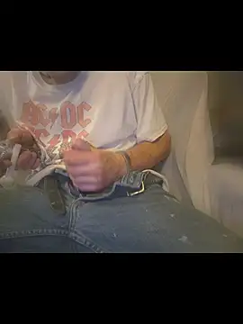 ROBERT0516 online show from June 21, 2026, 12:22 pm