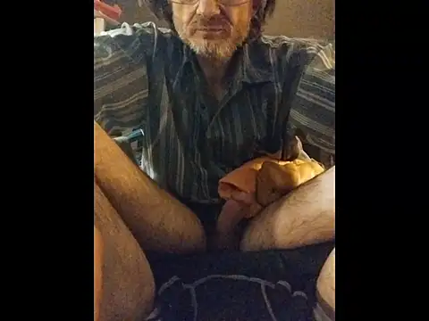 ROBERT0516 online show from October 20, 2025, 11:00 am