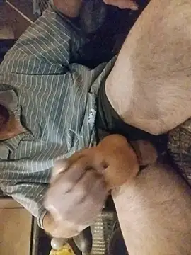 ROBERT0516 online show from April 9, 2026, 12:56 am