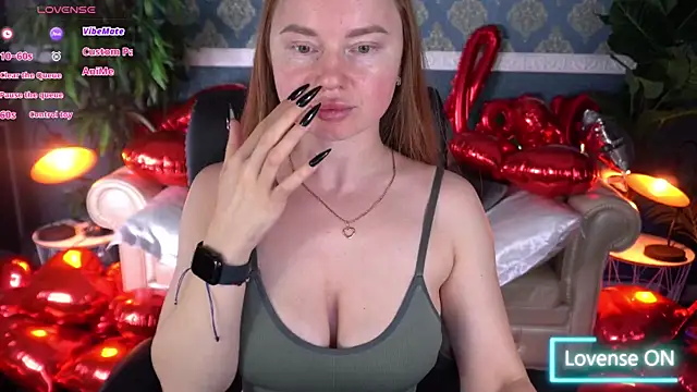 MiaRedFox online show from February 6, 2026, 6:31 am