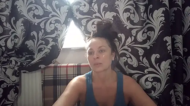 Snapshot of LindaStarS chatting on February 7, 2026, 6:43 am LindaStarS online show from February 7, 2026, 6:43 am